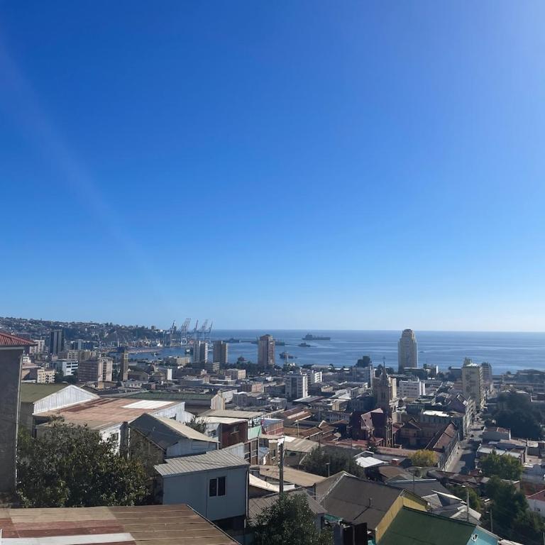 Departamento en Valparaíso con vista a la bahía!! - Two-Bedroom Apartment - 17
