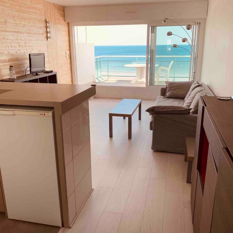 Appartement vue mer grande terrasse et garage - Two-Bedroom Apartment - 10