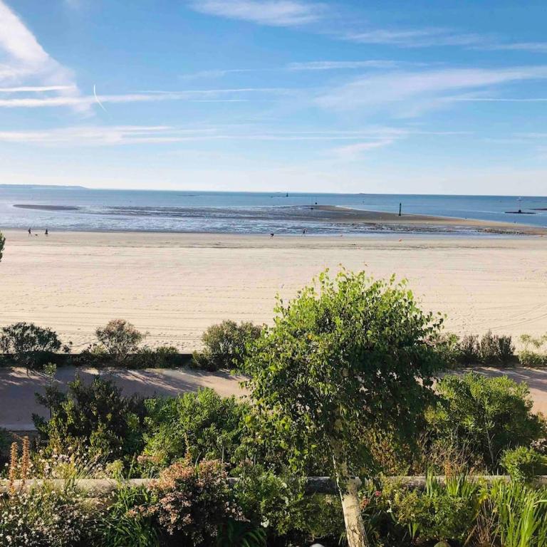 Loua Beach La Baule - Apartment with View - 21