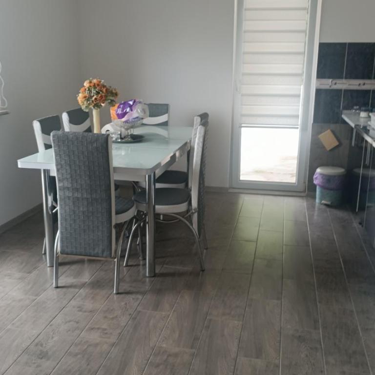 LUX Apartman Sarajevo Centar - Apartman sa 3 Spavaće Sobe - 11