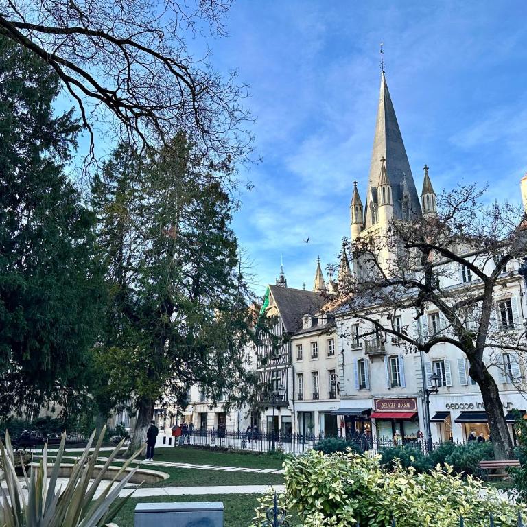 Le Studio des Ducs - One-Bedroom Apartment - 41