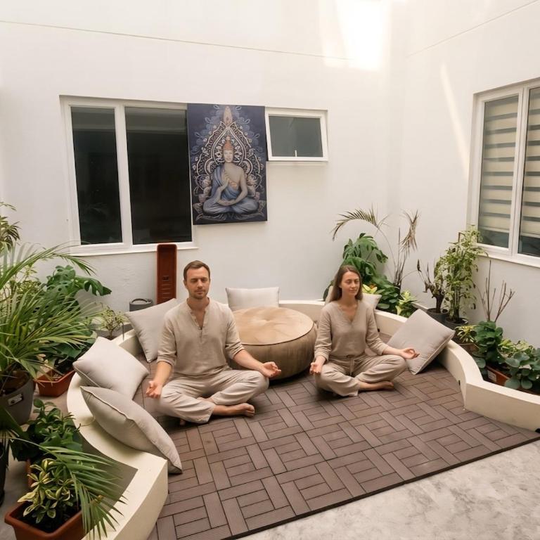 CarDiem Suites - One-Bedroom Apartment - 5
