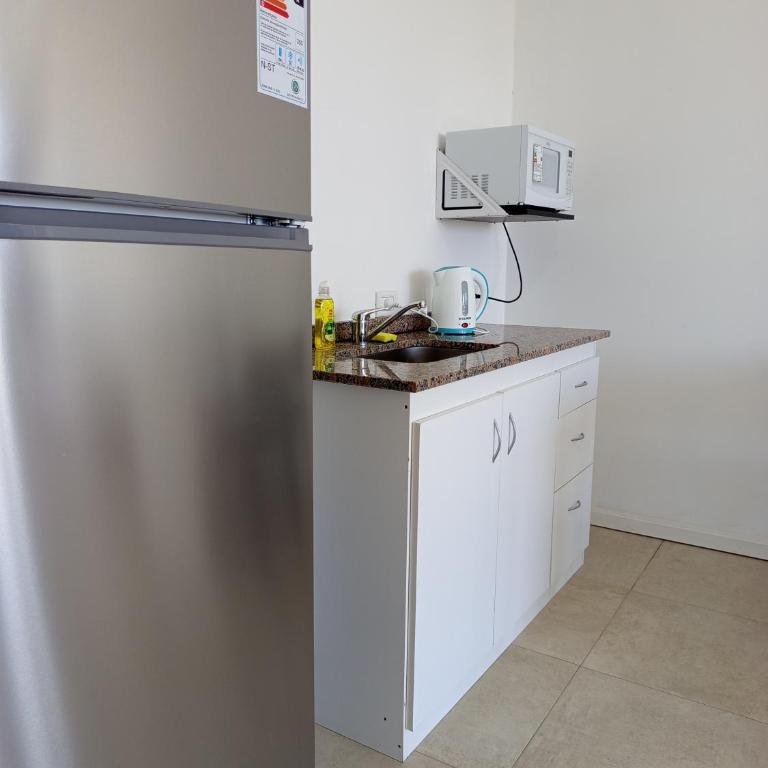 Frente a Termas - Apartamento de 1 dormitorio con balcón y vistas al agua - 10