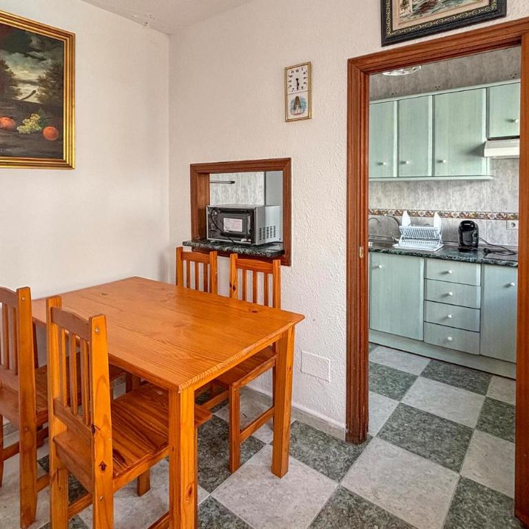 Gorgeous Apartment In Marbella With Wifi - Apartamento de 2 dormitorios - 1
