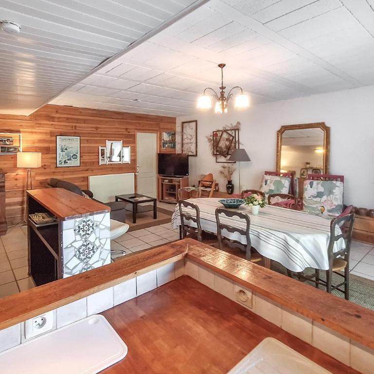Lovely Home In Arcachon With Wifi - Maison de Ville 3 Chambres - 2