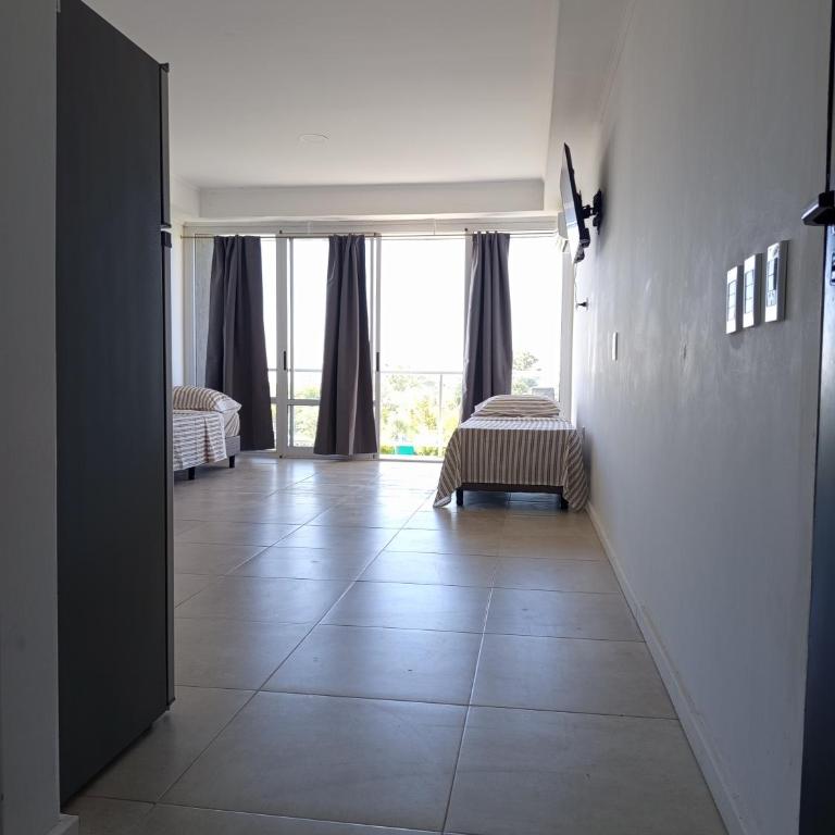 Frente a Termas - Apartamento de 1 dormitorio con balcón y vistas al agua - 5