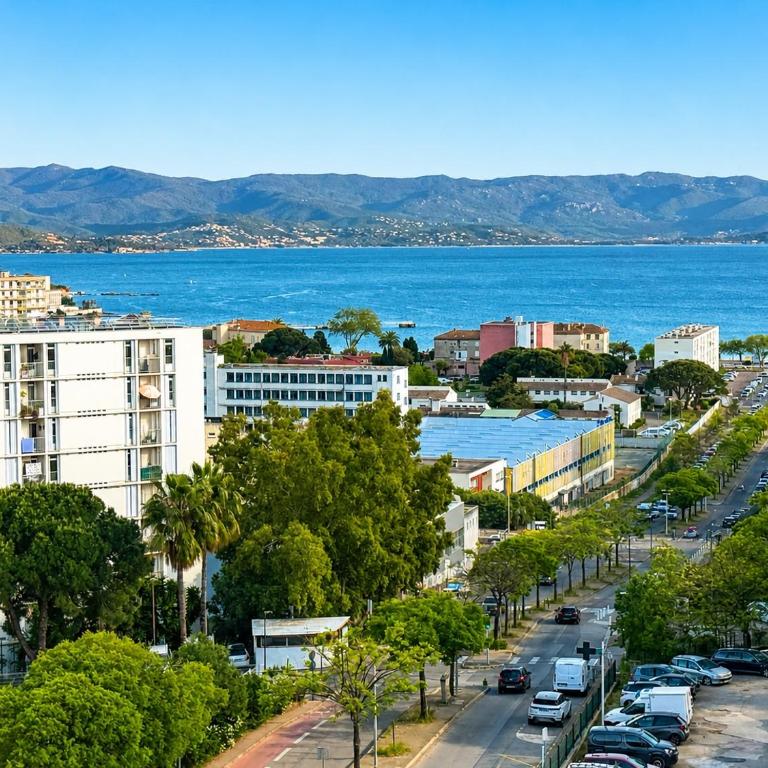 T3 lumineux avec balcon et parking proche plages et du centre-ville Ajaccio - Appartement 2 Chambres - 5