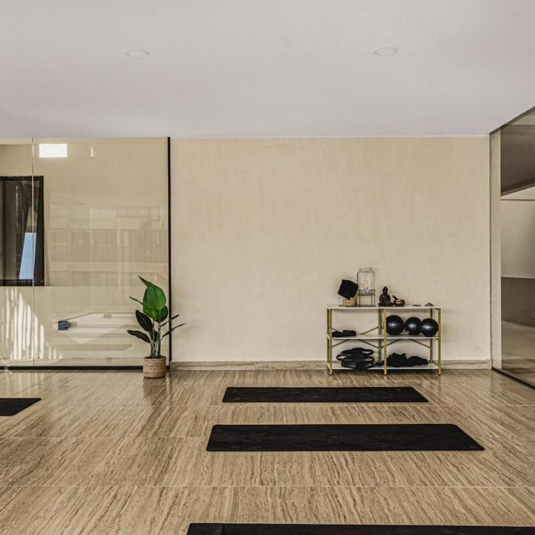 Quiet 2BR Penthouse w Private Pool and Gym, CoWork - Apartamento de 2 dormitorios - 5