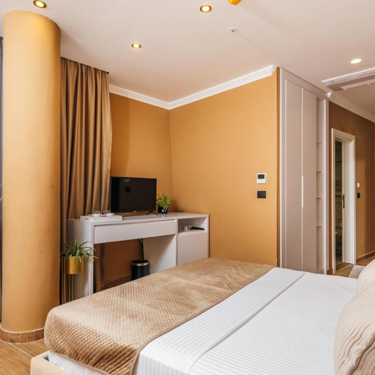 ARABESQUE Apartments & Suite - Deluxe Triple Room with Sea View - 10