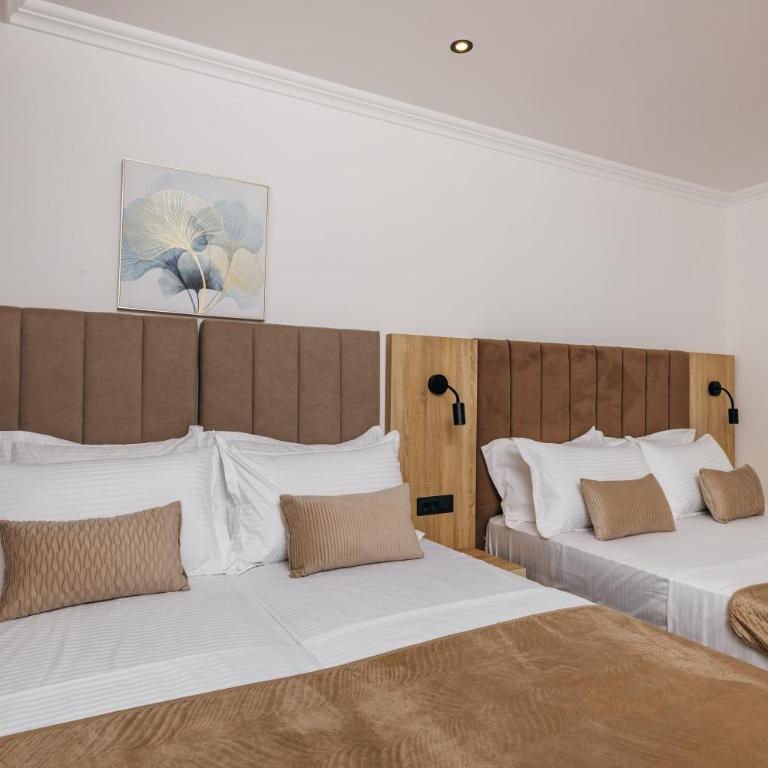 ARABESQUE Apartments & Suite - Deluxe Triple Room with Sea View - 5