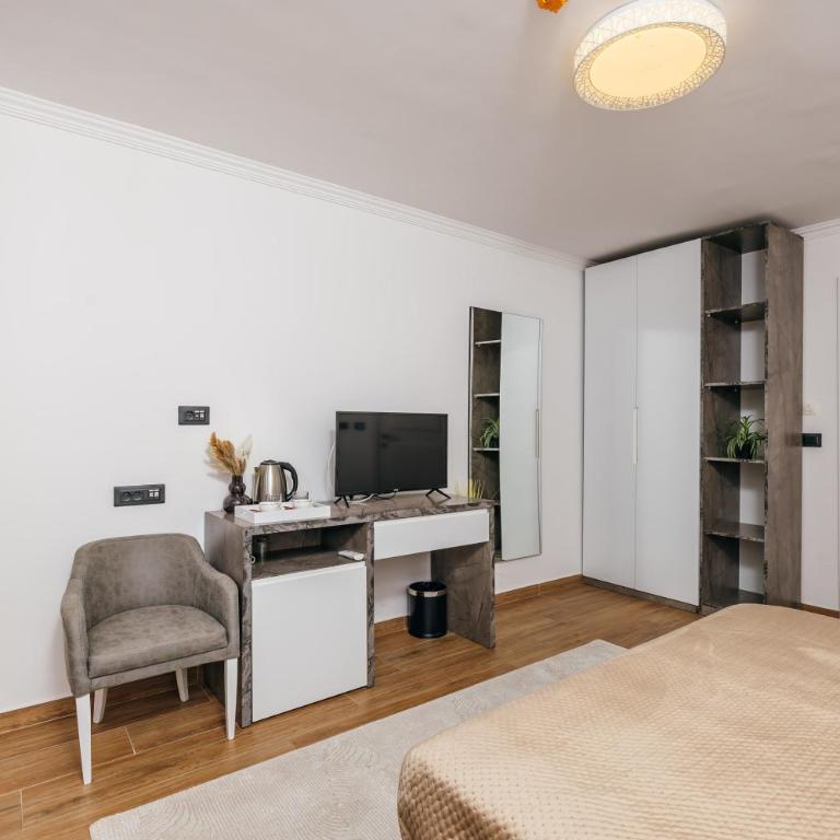 ARABESQUE Apartments & Suite - Deluxe Triple Room with Sea View - 2