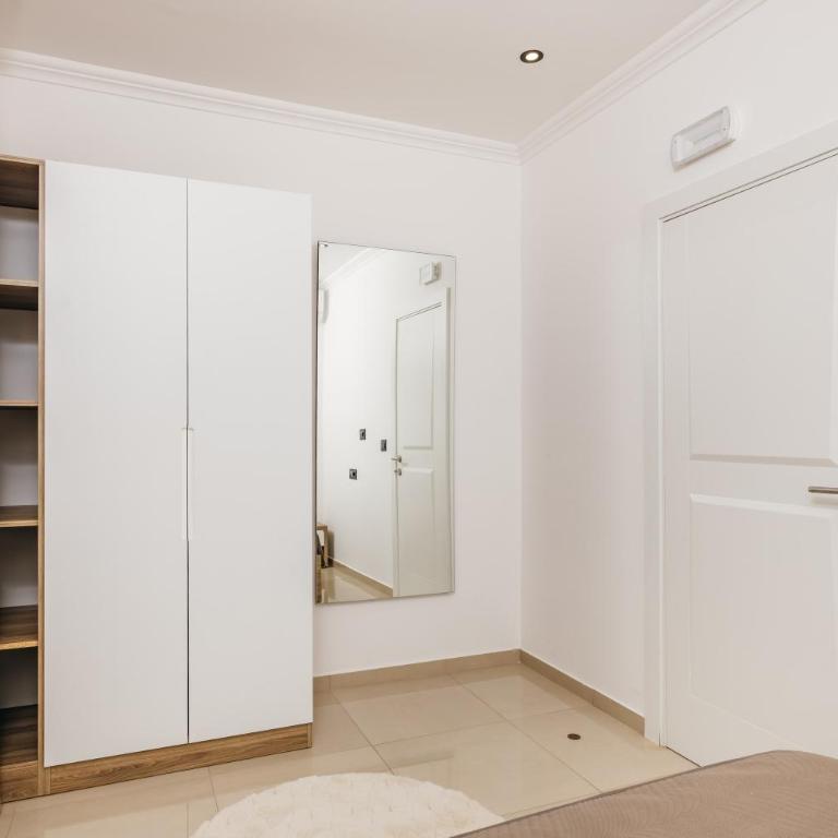 ARABESQUE Apartments & Suite - Two-Bedroom Apartment with Terrace and Sea View - 14