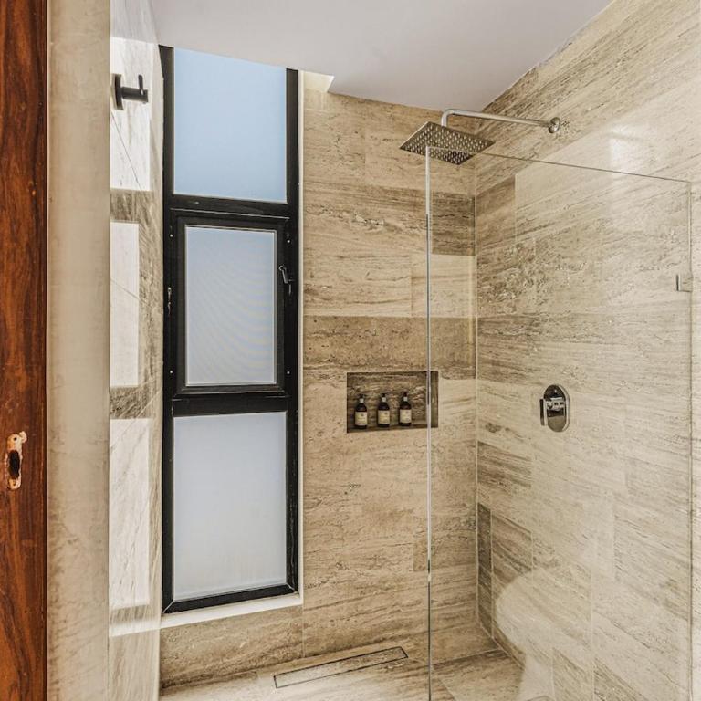 Serene 3BR Penthouse w Private Pool | Roof | Gym - Apartamento de 3 dormitorios - 29
