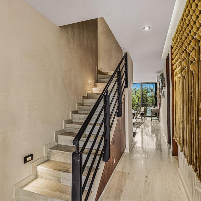 Serene 3BR Penthouse w Private Pool | Roof | Gym - Apartamento de 3 dormitorios - 33