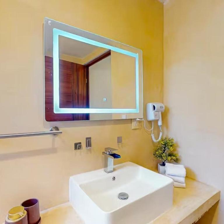 Oceanview Luxury Penthouse Pool & Walk to Beach - Apartamento de 2 dormitorios - 26
