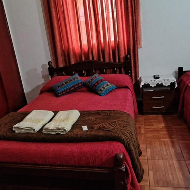 Hostal La Caleta - Triple Room with Bathroom - 11