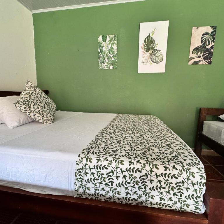 Finca Hotel Cabaña Fercho - Habitación Familiar con baño privado - 9