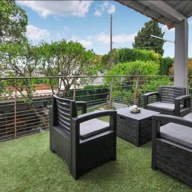 Escapade côtière à 5 min des plages - Villa avec Piscine Privée - 28