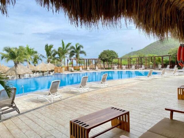 Samaria Club Playa High floor, Ocean view - Two-Bedroom Apartment with Sea View - 91