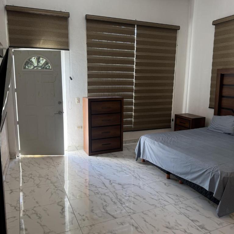 New Maars Hacienda - Two-Bedroom Apartment - 5