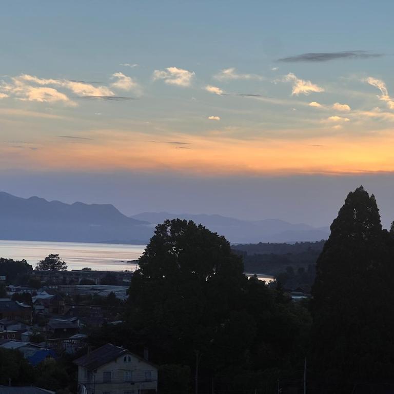 Hermoso Departamento nuevo, con vista al Lago y Volcán Villarrica, Chile - Three-Bedroom Apartment - 5