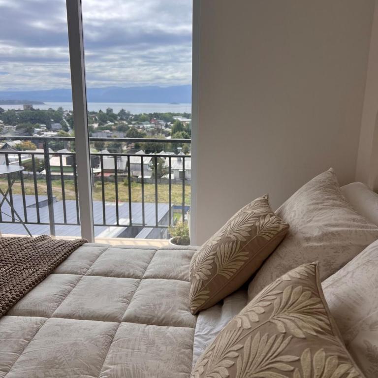Hermoso Departamento nuevo, con vista al Lago y Volcán Villarrica, Chile - Three-Bedroom Apartment - 22