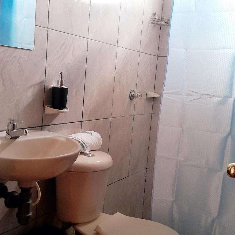 Casa Zentroa - Double Room with Shared Bathroom - 8