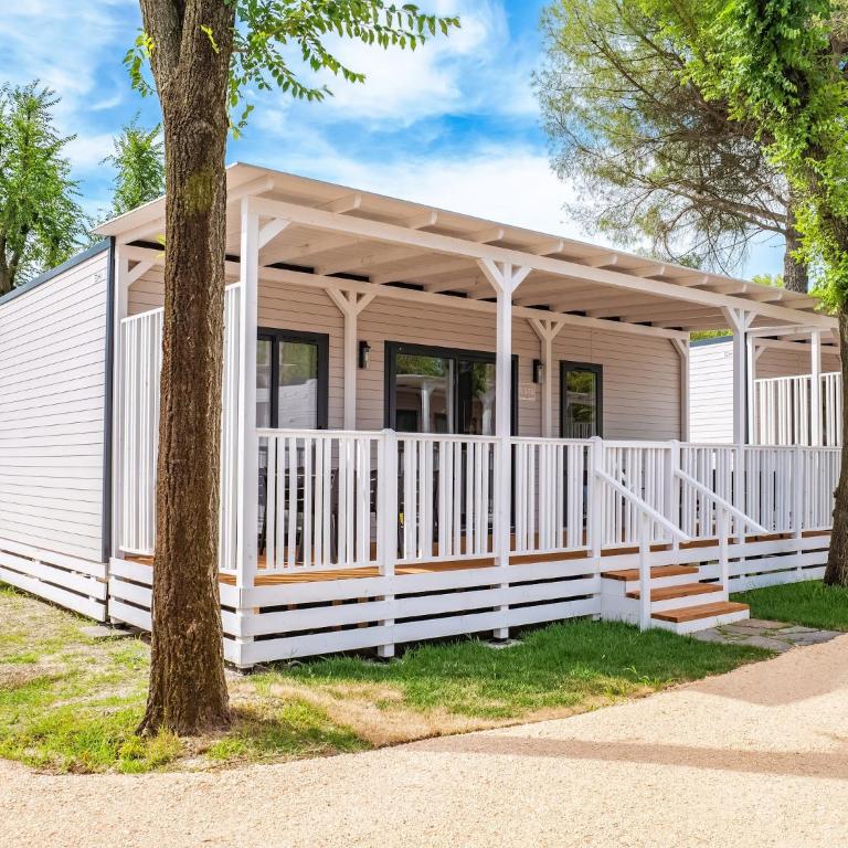 Tenuta Primero Grado Family Collection - Casa Mobile con 2 Camere da Letto - 2