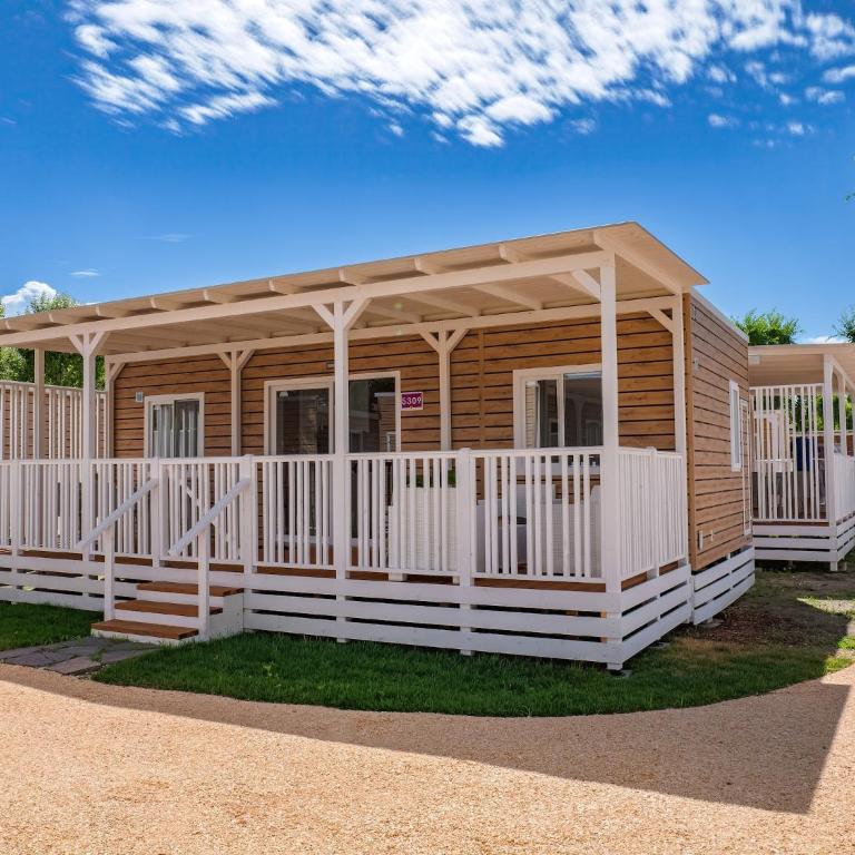 Tenuta Primero Grado Family Collection - Casa Mobile con 3 Camere da Letto - 2