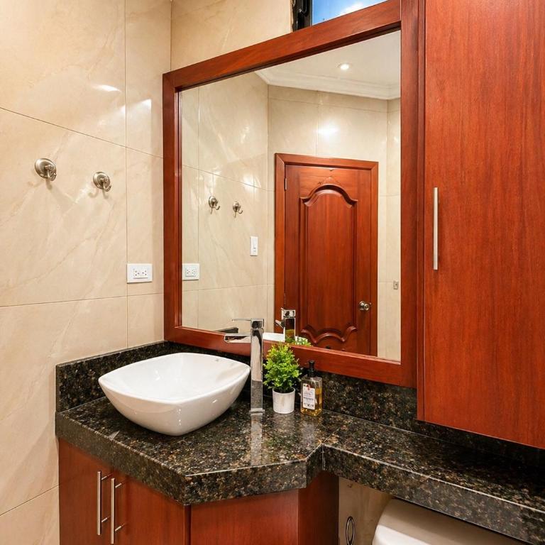 Suite Exclusiva para Viajeros de Negocios - One-Bedroom Apartment - 7