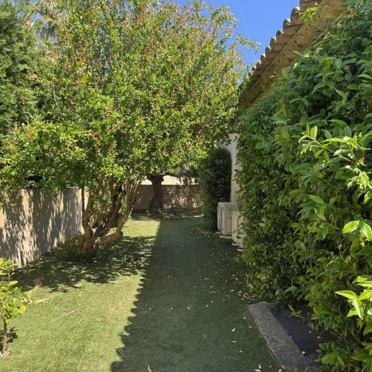 Villa au calme avec clim et piscine - FR-1-100-369 - Villa - 23