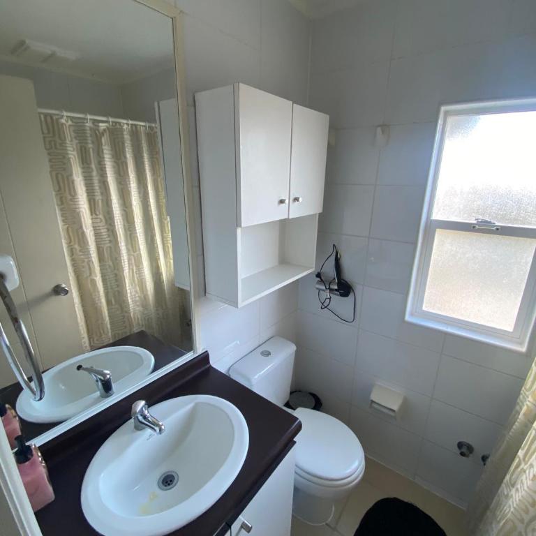 Habitación Doble con Baño Exclusivo, Entorno Tranquilo y Servicios Cercanos - Double Room with Private Bathroom - 33