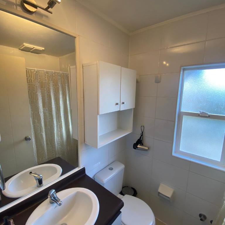 Habitación Doble con Baño Exclusivo, Entorno Tranquilo y Servicios Cercanos - Double Room with Private Bathroom - 32