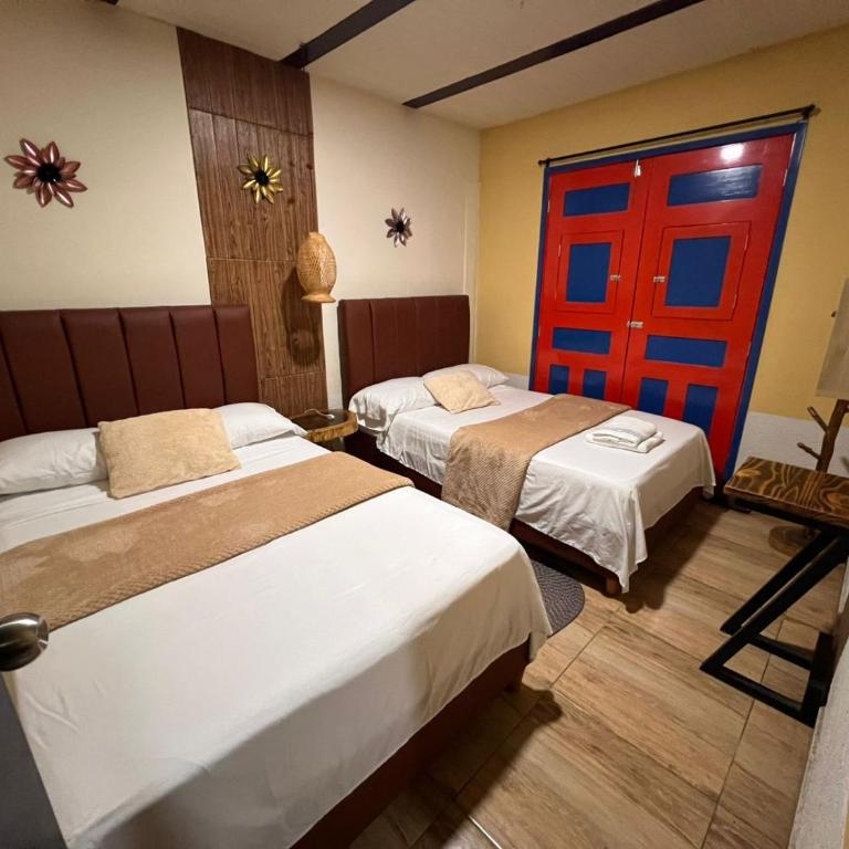 Hospedaje Casa Naranja Salento - Triple Room with Private Bathroom - 5
