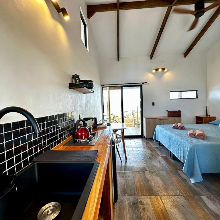 Cabañas & Hostal Tojika - Studio with Ocean View - 10