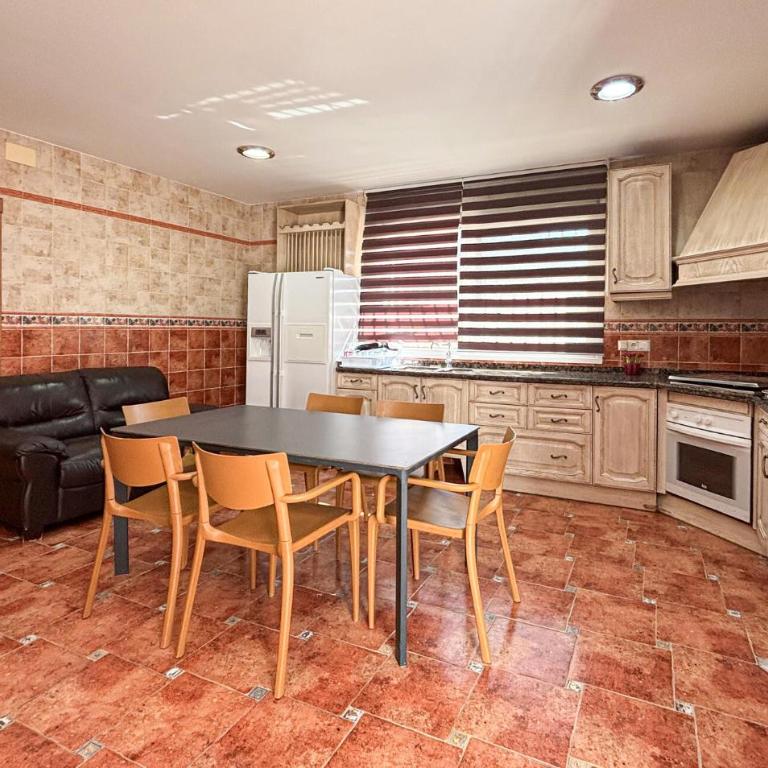 4 Bedroom Stunning Home In Villajoyosa - Casa de 4 dormitorios - 7