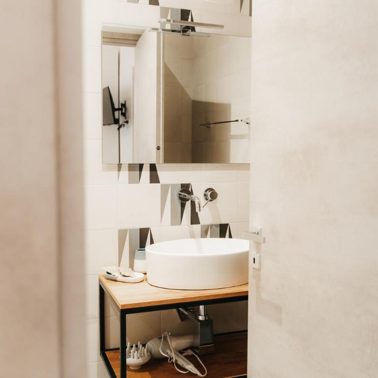 Sirenuse Suites Boutique ApartHotel RTA - Suite Superior - 6