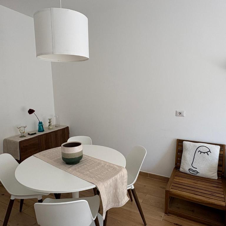 APT San Siro-Duomo-Rho fiera Free Parking and Pet friendly Near Metro QT8 and LOTTO - Appartamento con 2 Camere da Letto - 5