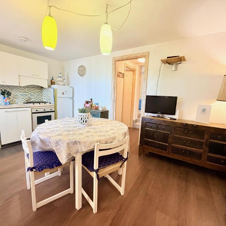 Sette Passi nel Blu - Three-Bedroom House - 11