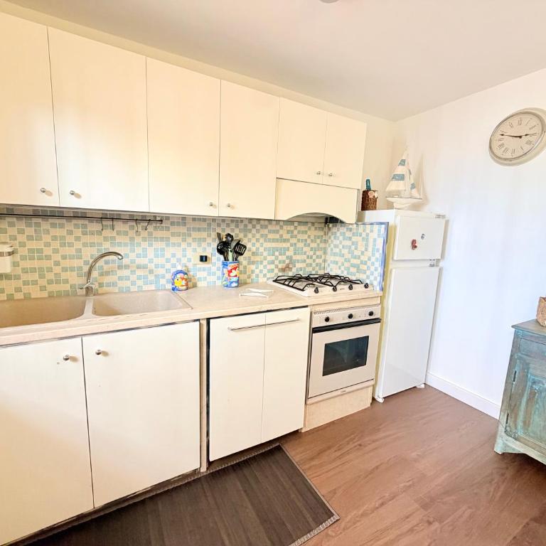 Sette Passi nel Blu - Three-Bedroom House - 16