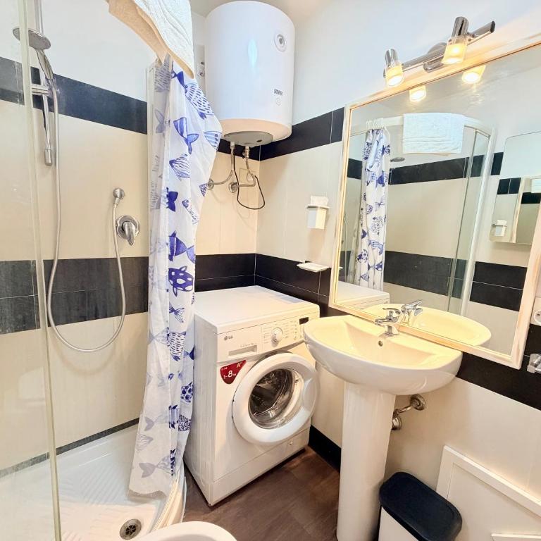 Sette Passi nel Blu - Three-Bedroom House - 25