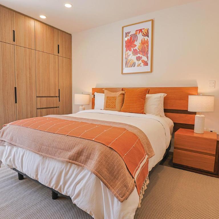 Private Hot Tub - Cozy 2BR Home in Nueva Escondida - Casa - 14