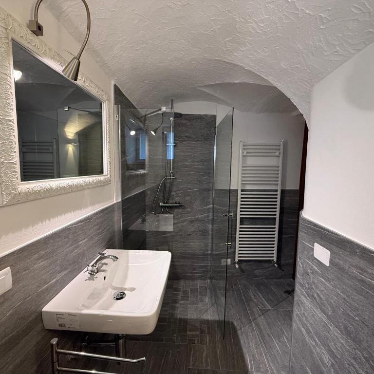 Casa Claudia Pieve centro storico - Casa a Schiera con 2 Camere da Letto - 35