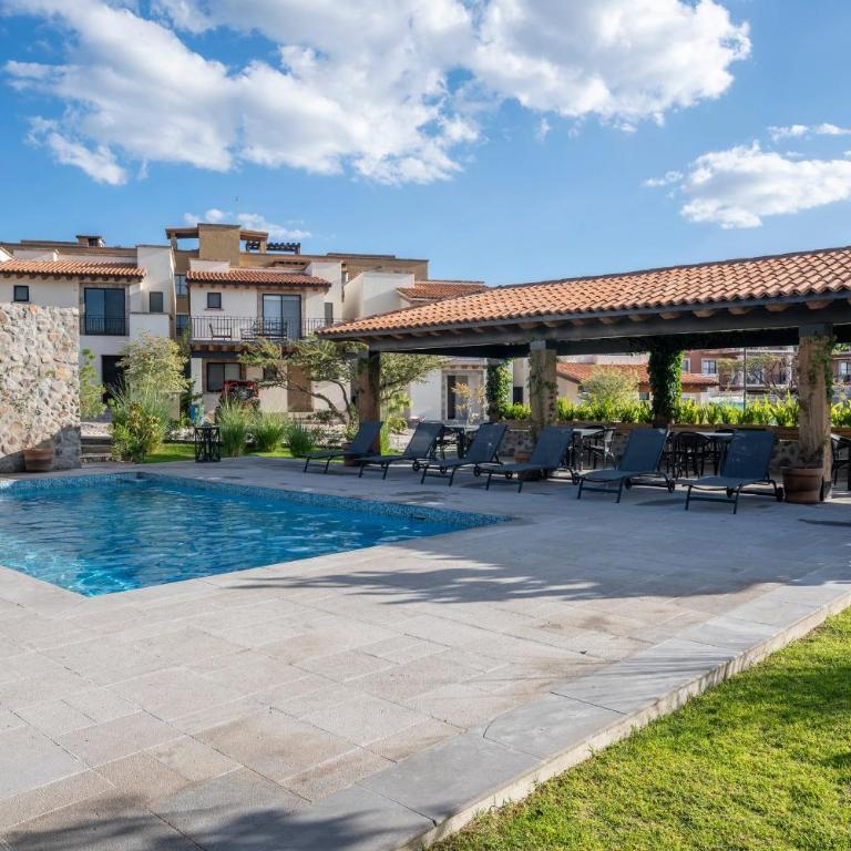 Modern 3BR Home - Pool & Gym in Nueva Escondida - Casa - 65