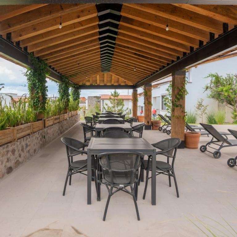 Modern 3BR Home - Pool & Gym in Nueva Escondida - Casa - 12