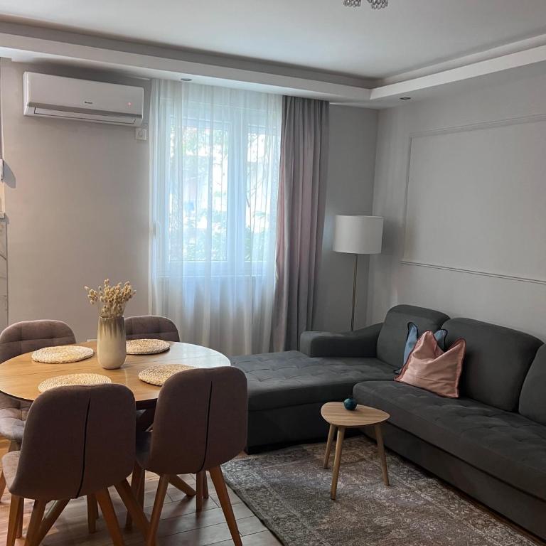 Captain Jane - One-Bedroom Apartment - 7