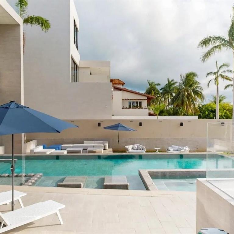 Spectacular Ultra-Luxury Lakefront Residence Roja - Villa - 4