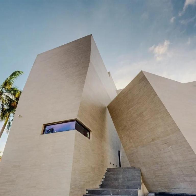 Spectacular Ultra-Luxury Lakefront Residence Roja - Villa - 7