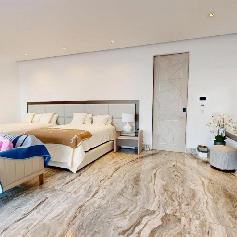 Spectacular Ultra-Luxury Lakefront Residence Roja - Villa - 11