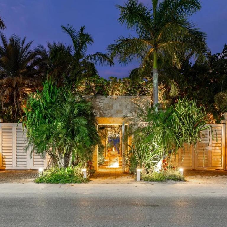Extraordinary Beach Front Villa In Cancun - Villa - 14